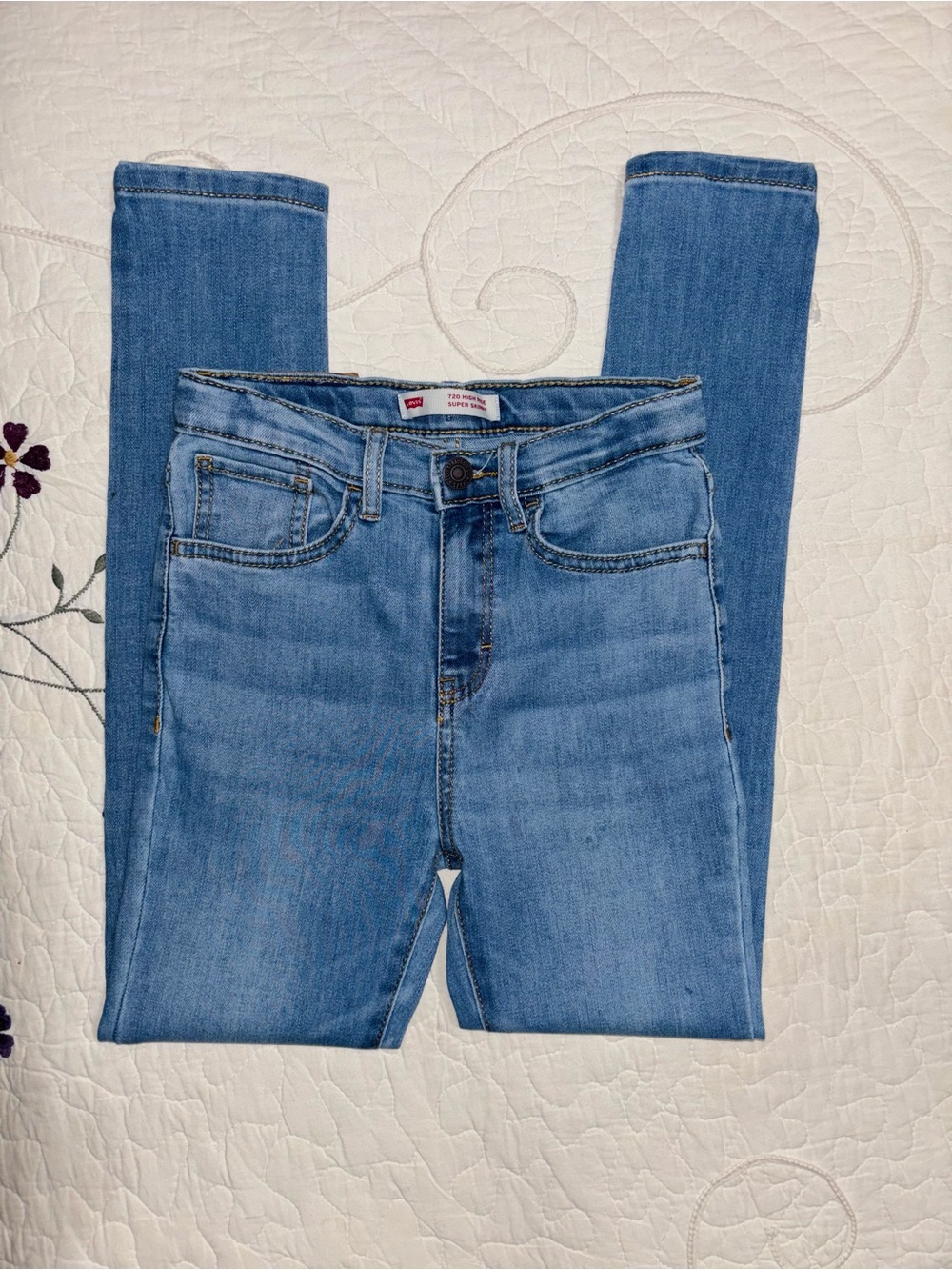 LEVIS 720 HIGH RISE SUPER SKINNY Jeggings| 
SIZE: 7